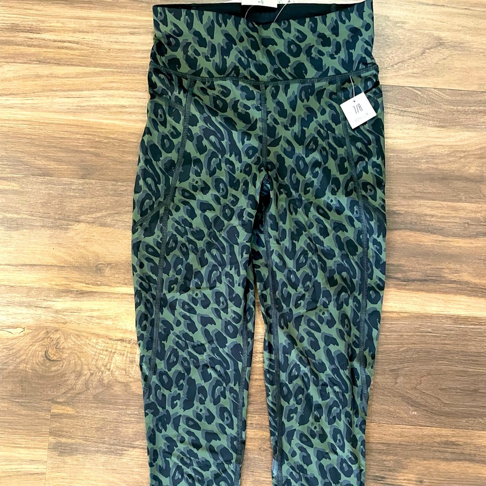 Size XS Sweaty Betty leggings. Green leopard print. New With Tags.